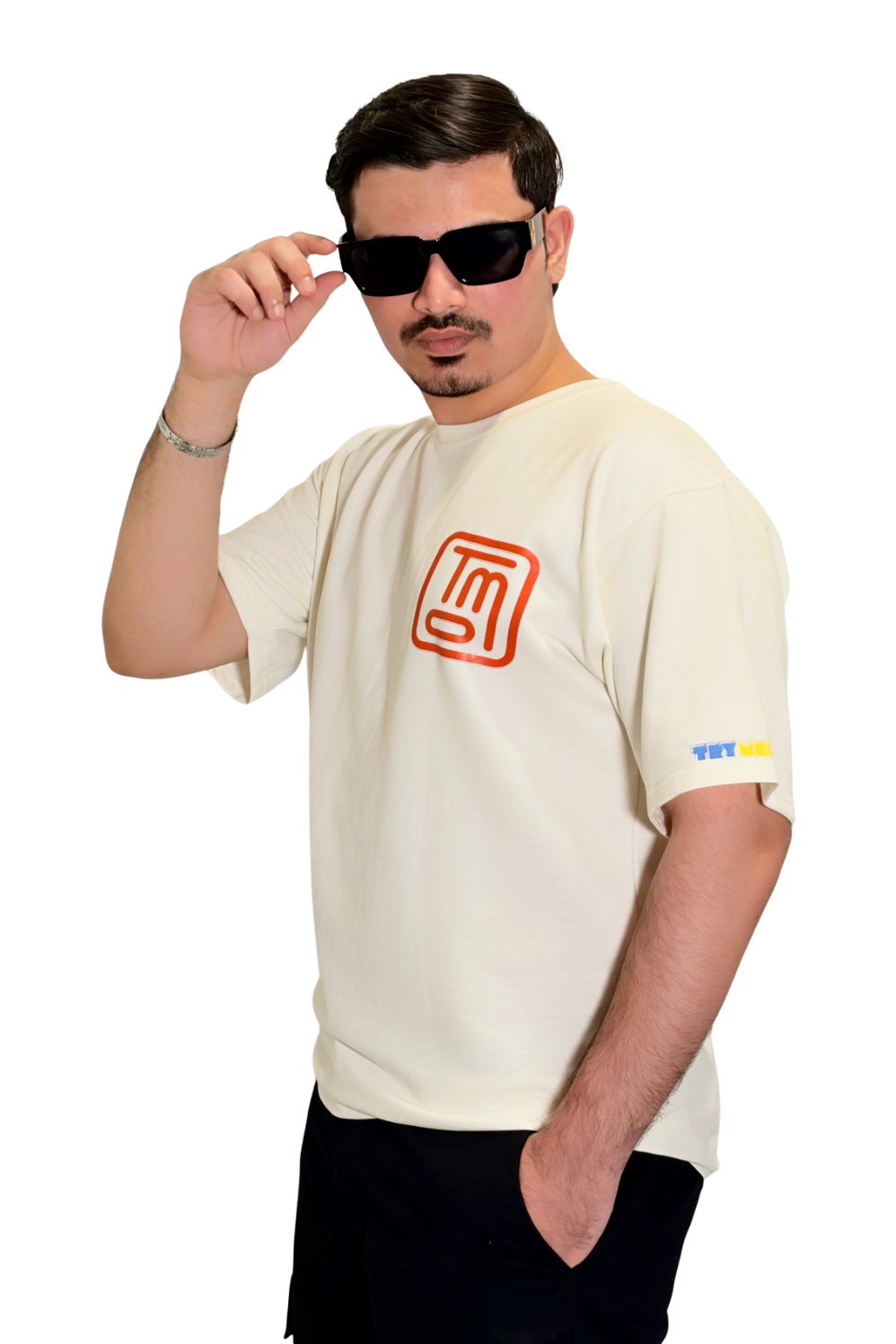 Oversized Off-White – TRYMEEOUT Horizontal Graffiti