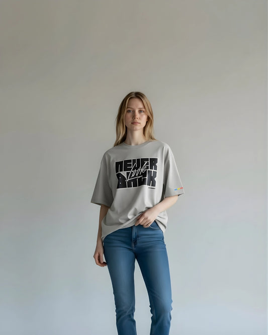 Oversized Grey – NEVER LOOK BACK